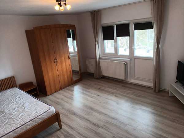De inchiriat apartament, 1 cam, 50 mp, et.3, pe malul Timisului, Lugoj