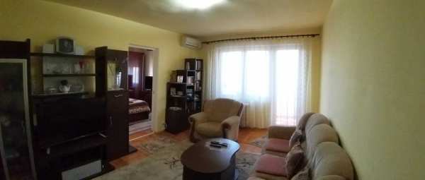 Proprietar , vând apartament 2 camere