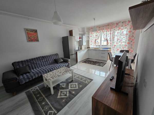 Studio de închiriat