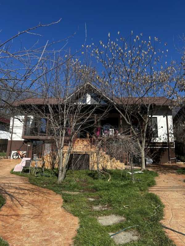 Casa vanzare albota