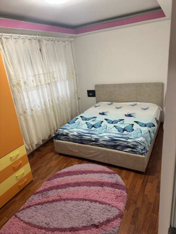 Apartament de inchiriat