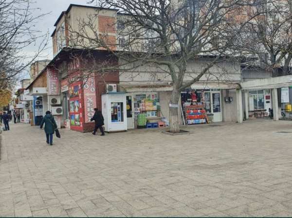 Spațiu comercial