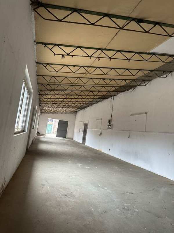 Hala, depozit, garaj de închiriat în Burdujeni 160 mp