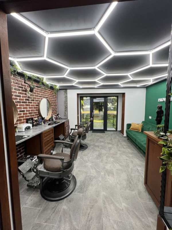 Vand spatiu comercial 67 mp Anton pann blocul 1
