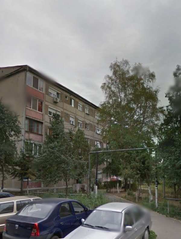 Apartament 3 camere et 2