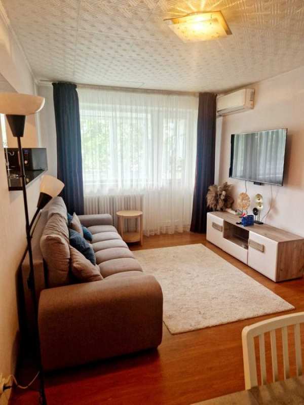 Apartament de închiriat, 2 camere 10 min metrou Crangasi