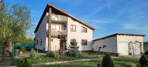 Casa cu etaj 180mp utili, teren 1200mp, Mandruloc