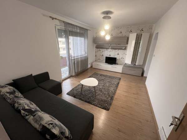 Vand Apartament 2 camere Central