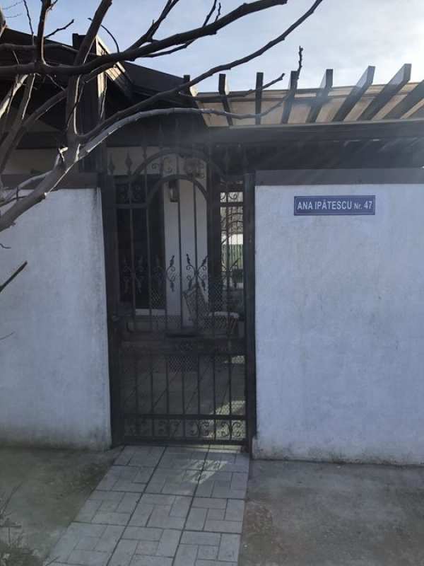 Casa de inchiriat pe  termen lung