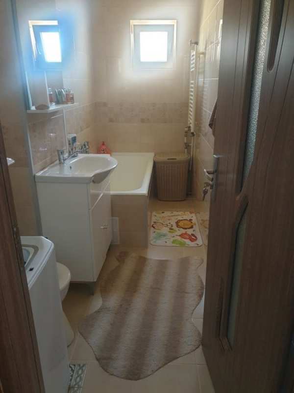 Vand Apartament 2 camere