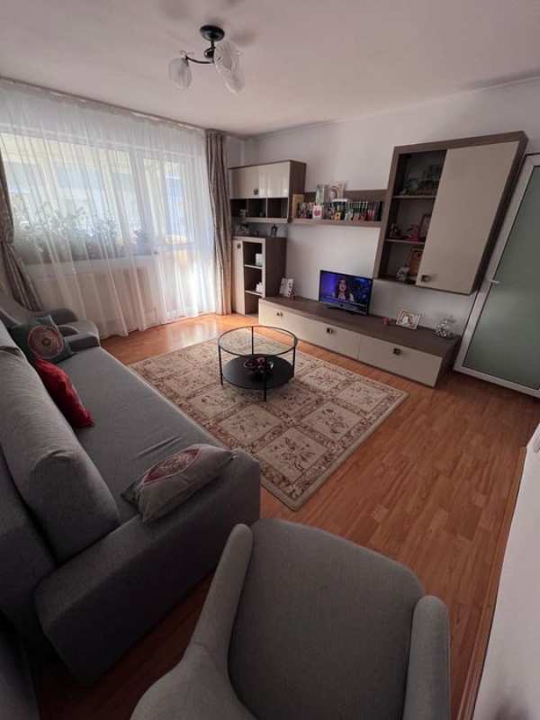 Apartament ultracentral, 4 camere, decomandat