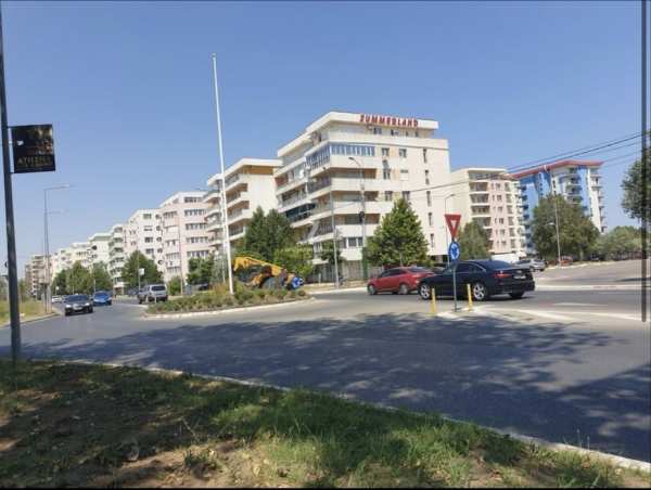Inchiriez garsoniera 1-4 mai mamaia summerland