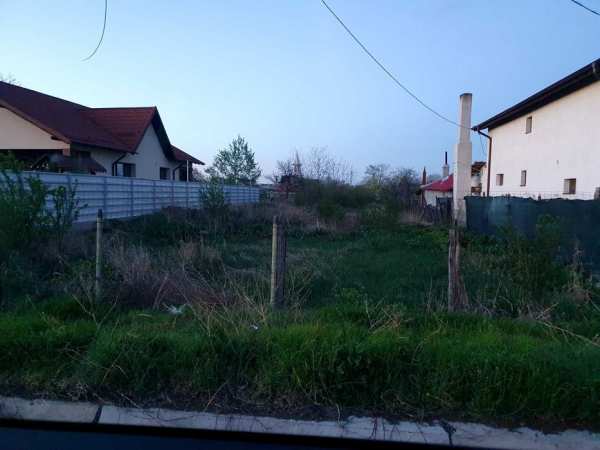 Teren intravilan Gugesti