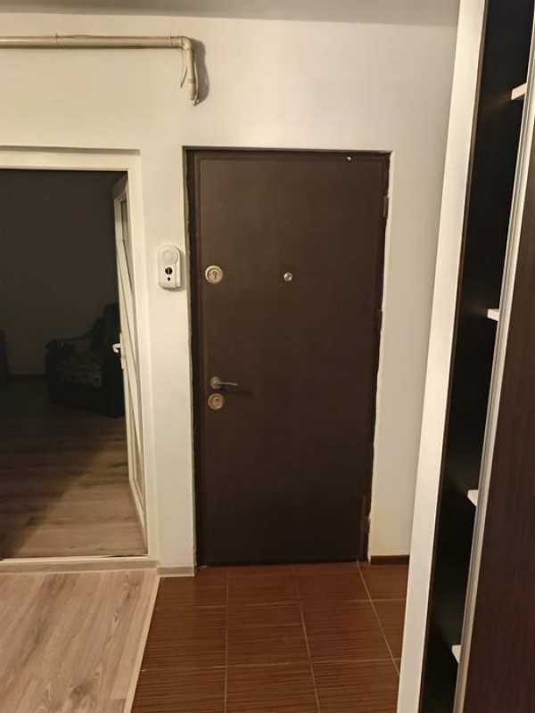 Vând apartament 2 camere decomandat