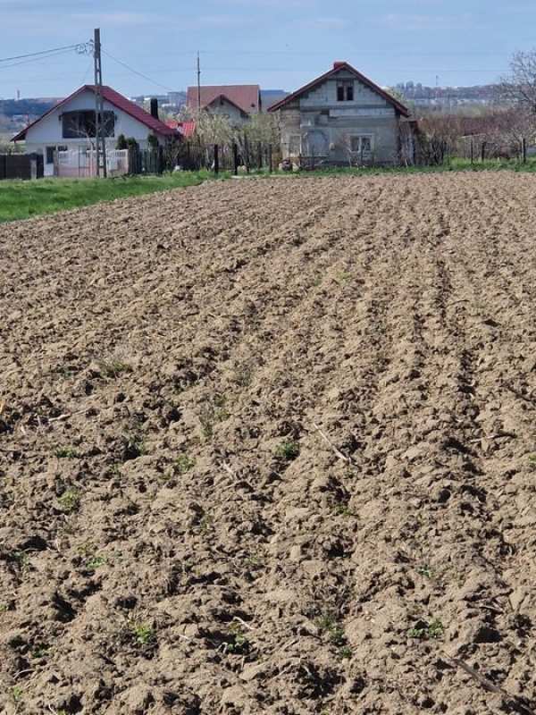 Vand teren intravilan Stefanesti, Arges