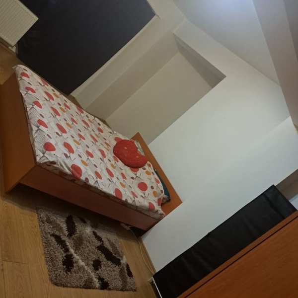 Inchiriez apartament 1 camera