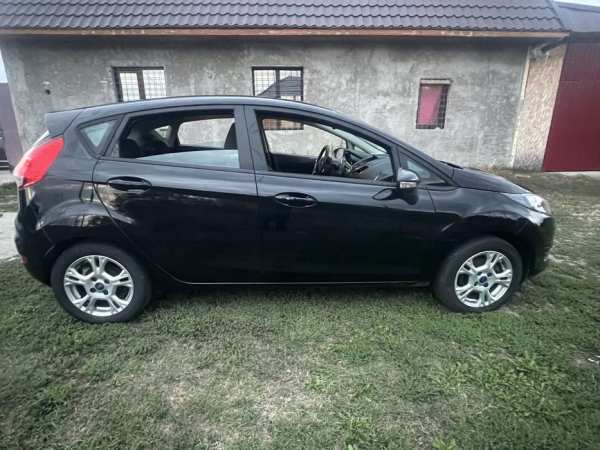 Inchiriez garaj auto cu 2 bixe