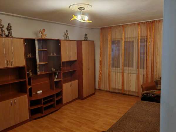 Apartament cu 2 camere, decomandat, 52 mp