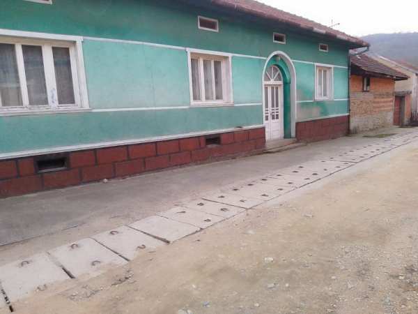 De vânzare casa Sat Plugova