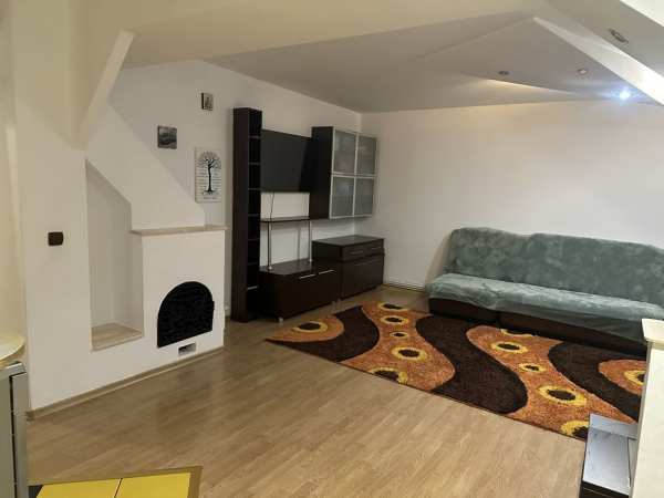 Proprietar am scos spre vanzare Apartament 3 camere Decomandat