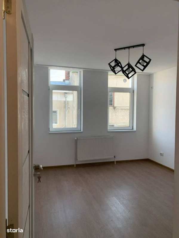 Spațiu de Închiriat 4 Camere, Zona Gara de Nord