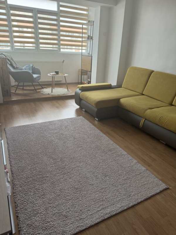 Apartament 3 camere, 2 bai, decomandat