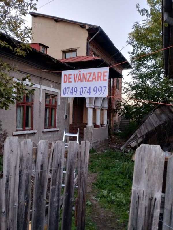 Vand casa în Ploiești