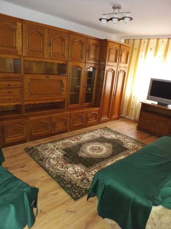 inchiriez apartament 2 camere