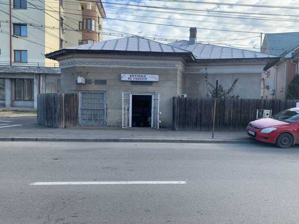 vand casa si teren in str. Basarabilor langa Lic. Ion Minulescu