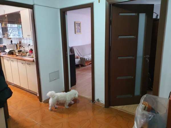 Apartament 4 camere Apărătorii Patriei