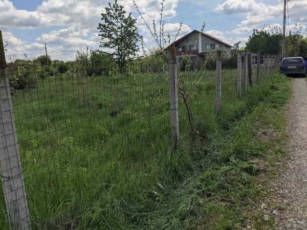 teren construibil, ingradit, cu toate utilitatile ~  972 mp