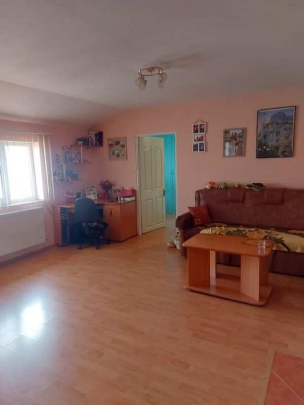 Vand apartament, situat in Zalau