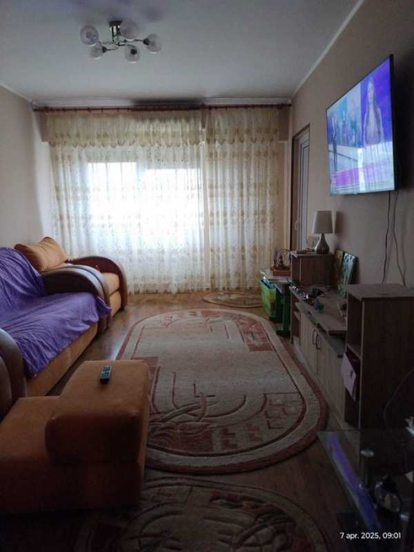 OCAZIE!!! Vând apartament cu 3 camere ultra central!