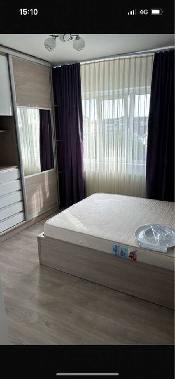 Inchiriez apartament 2 camere , decomandat