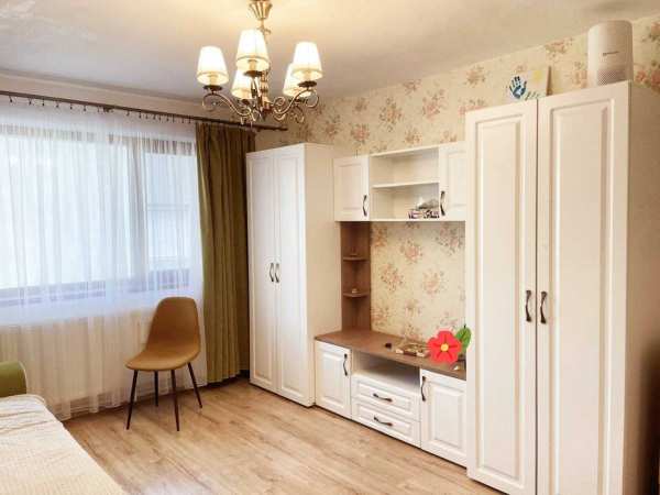 Vând Apartament în Ineu