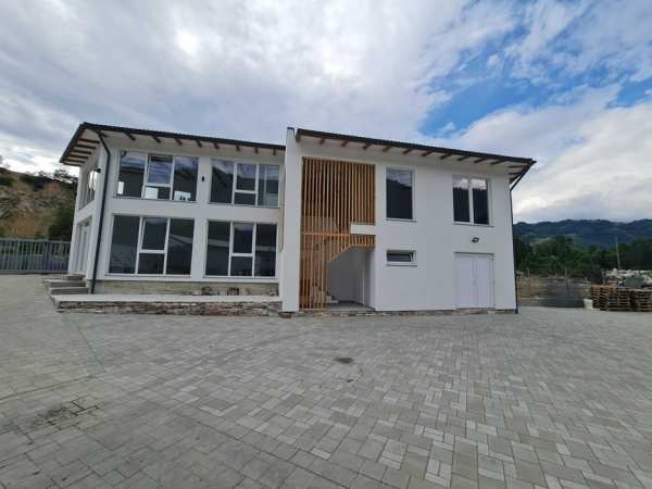 Inchiriez birou in Sangeorz Bai