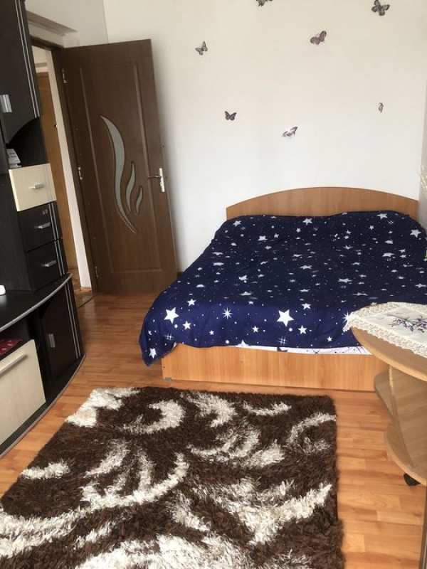 Inchiriez apartament 2 camere zona Catanga