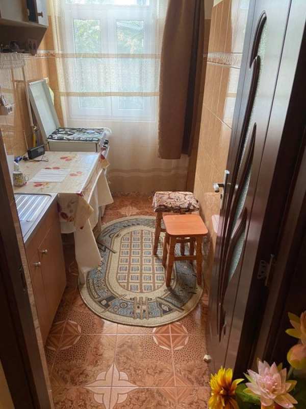 Închiriez apartament