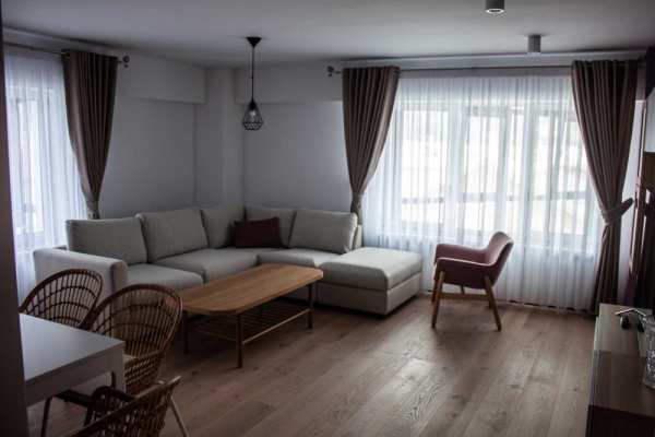 Apartament 2 camere CENTRAL in Piatra-Neamt - 100mp