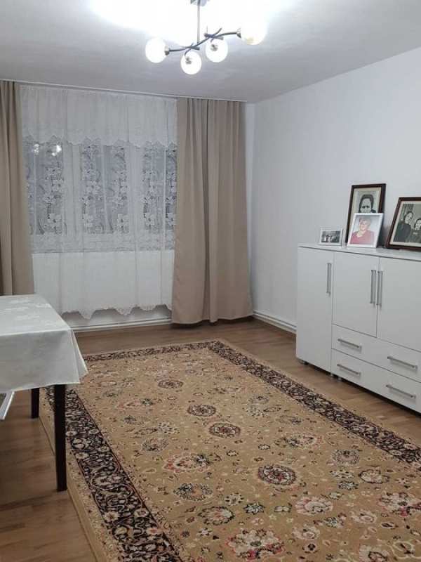Apartament 3 camere str. Viitorului