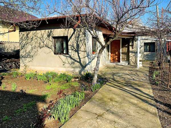 Casa cu teren de 492mp - Bucurestii Noi – 16 Februarie