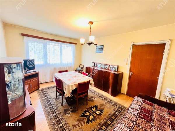 Apartament 3 camere 2 balcoane etaj 3 zona Rahovei din Sibiu