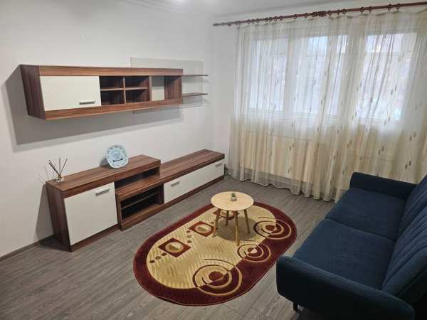 Apartament cu 2 camere de inchiriat Decebal.