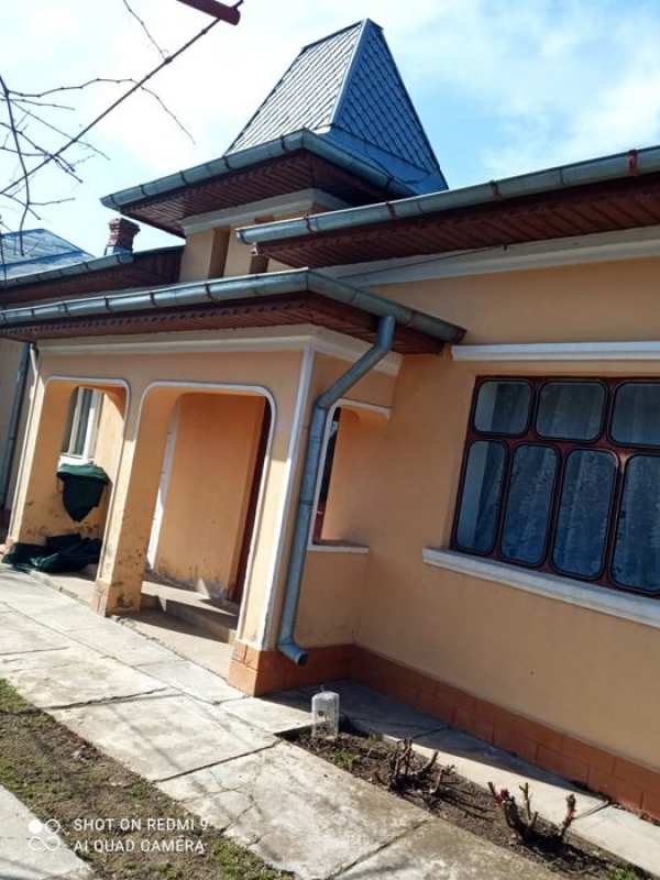 Închiriez casa Roșiori de vede