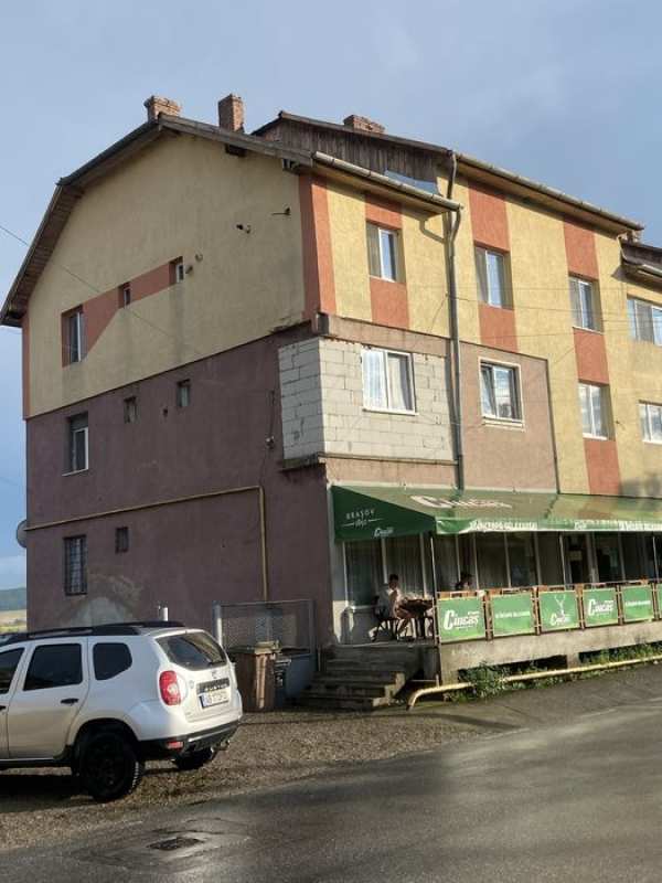Vand apartament 58-60 mp 2 camere