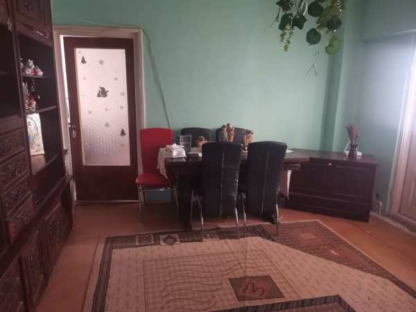 Închiriez apartament 3 camere ultracentral