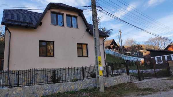 Vând Casă Câmpulung Moldovenesc