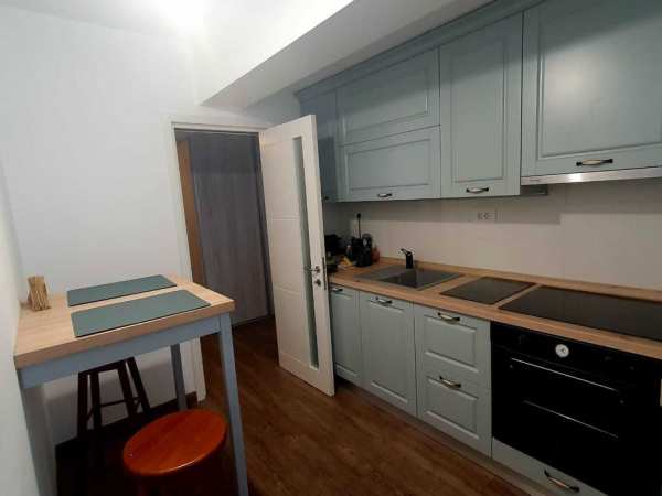 Persoana fizica, inchiriez apartament cu 2 camere D in Complex Newton