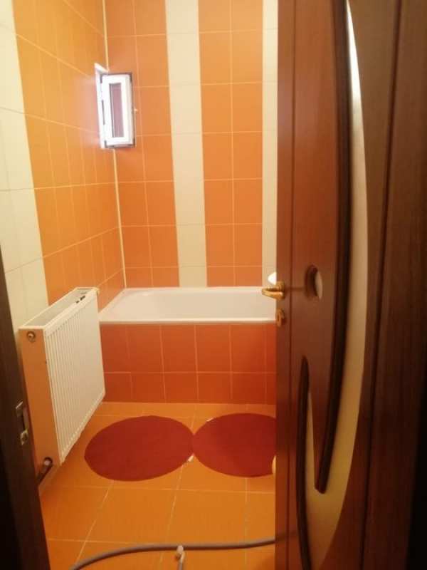 Vand Garsoniera Mioveni , Robea sau schimb cu apartament cu 2 camere