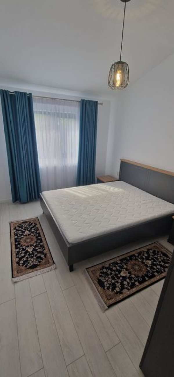 Proprietar vând apartament 3 camere Studiourile Buftea